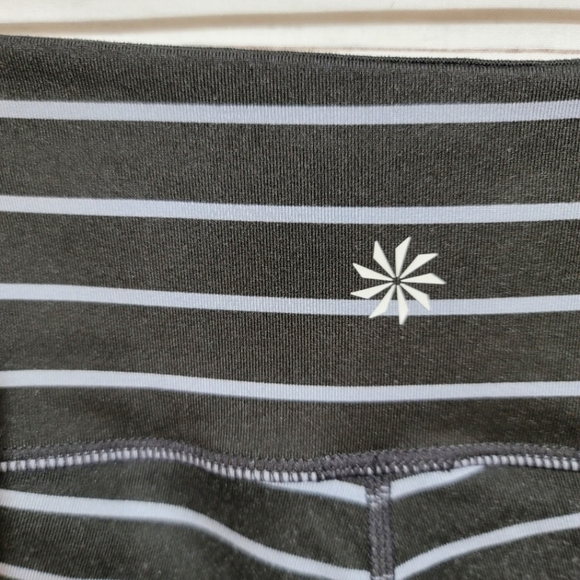 Athleta Chaturanga Cropped Striped Leggings Size XS Black/ Gray - Picture 8 of 10